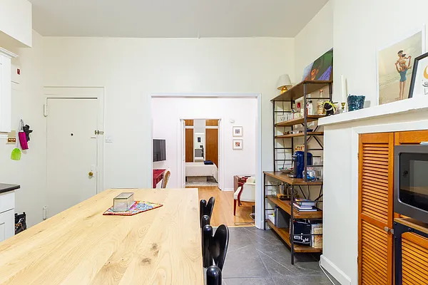 Rented by Compass | media 14