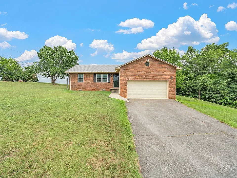 2832 Vicksburg Ln