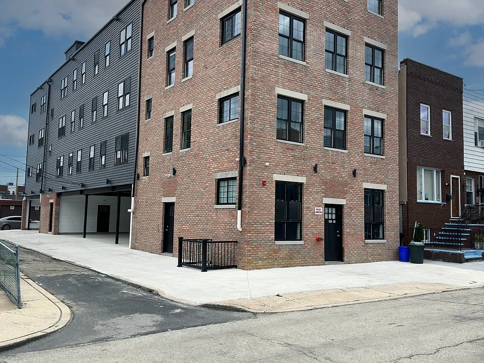 2809 S Warnock St #3