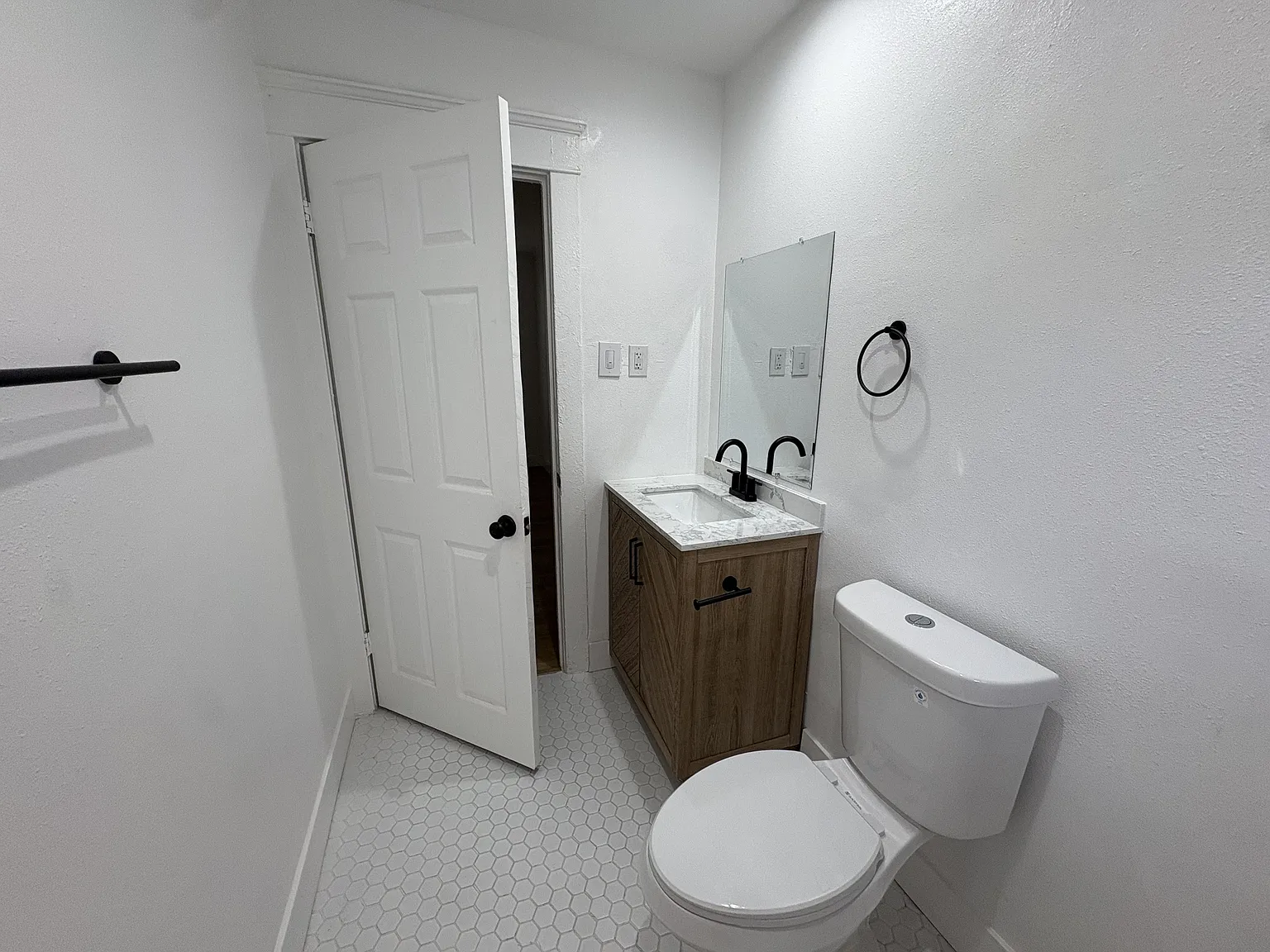 1 bed, $1,795 — Photo 4