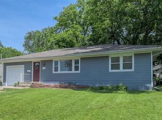 8141 Main St, Kansas City, MO 64114