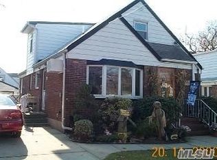 76 Clarendon Dr, Valley Stream, NY 11580