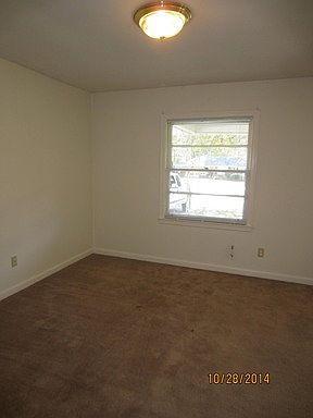 5th image of 1202 McRee Dr