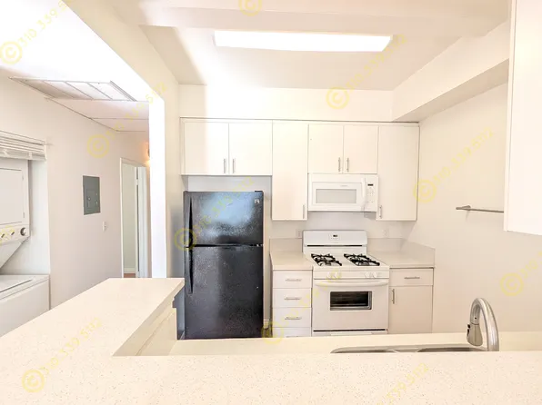 6717 W 86th Pl #2, Los Angeles, CA 90045