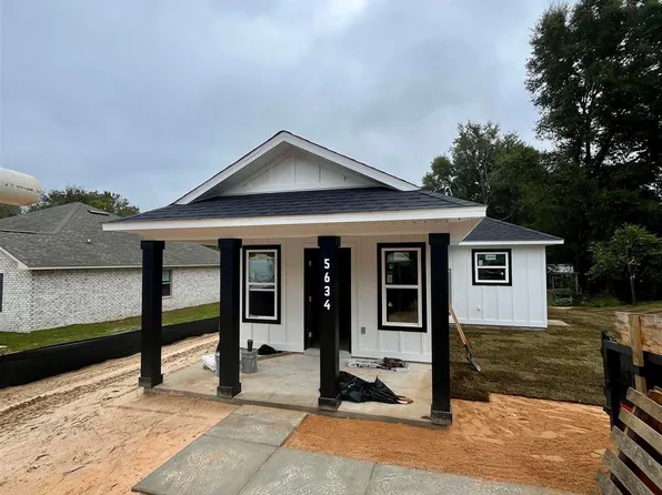 5634 Alabama St, Milton, FL 32570