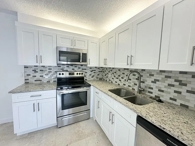 173 Lake Arbor Dr — Photo 10
