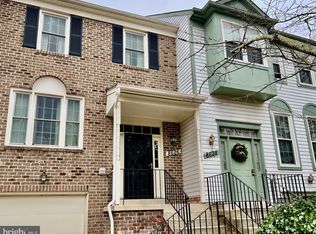 8626 Delcris Dr, Gaithersburg, MD 20886