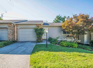 1610 Stone Hedge Dr, Knoxville, TN 37909