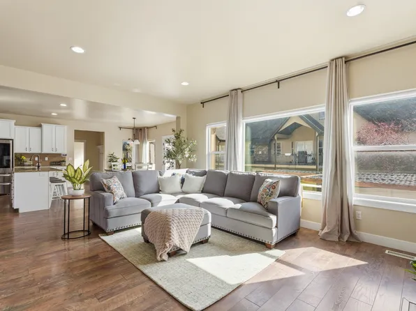 1497 W Meadow Glen Dr, Bluffdale, UT 84065