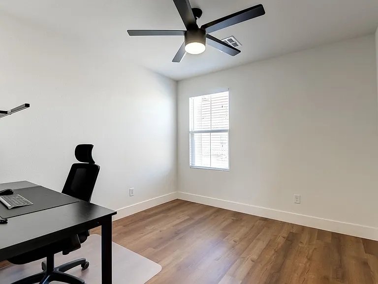 2875 Starling Summit St — Photo 13