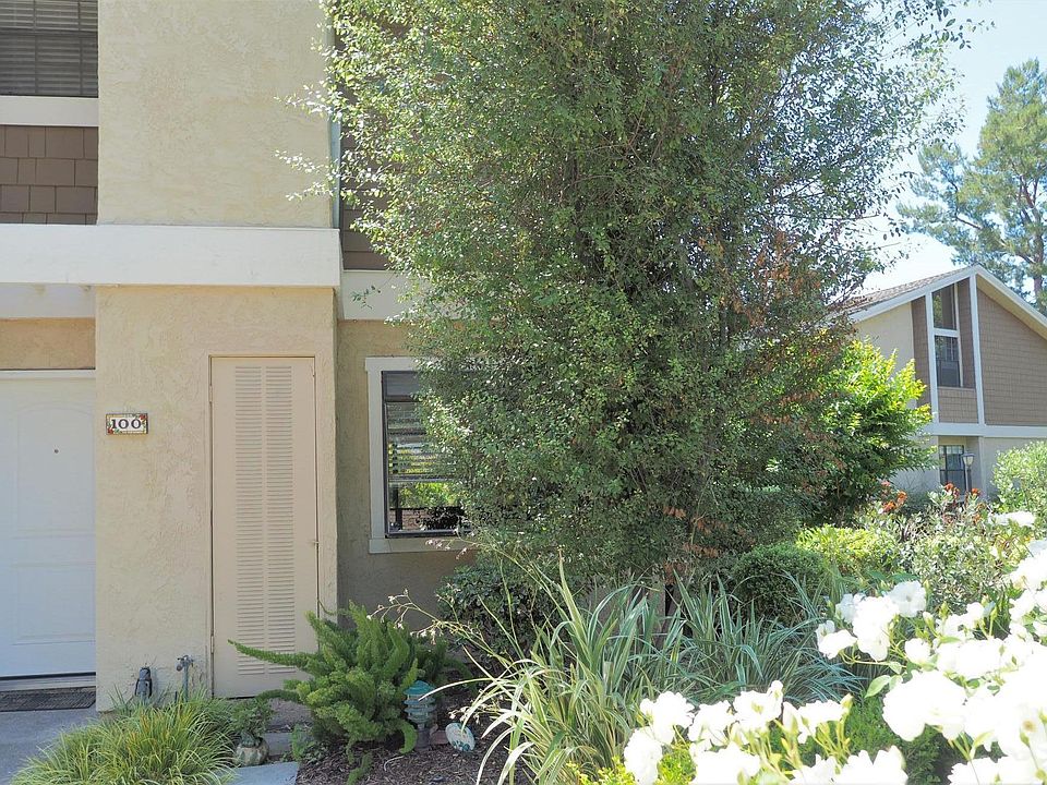 Front with nice landscaping