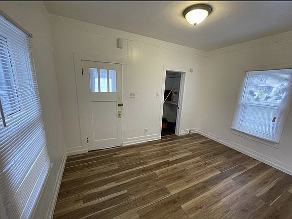 4th image of 1815 E 4th Pl