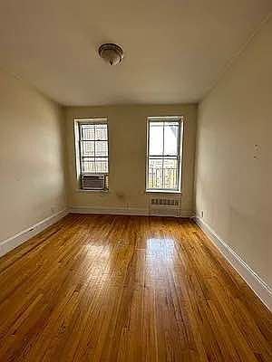 4th image of 129 Perry St APT 6C