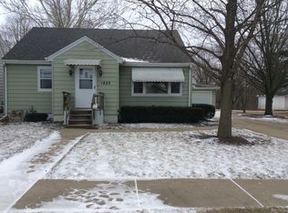 1023 Union St, Morris, IL 60450