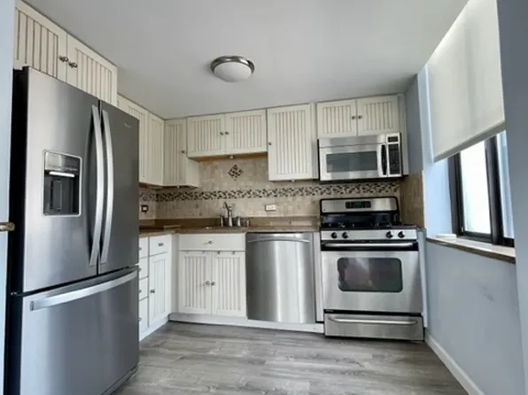 403 East 62nd Street image 1 of 18