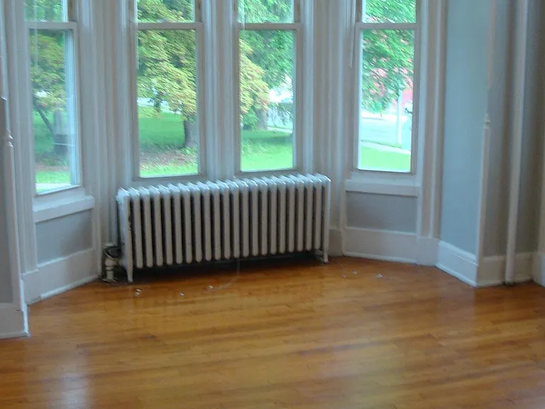 109 Montgomery St #1C — Photo 9