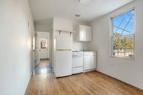 Rented by Compass | media 4