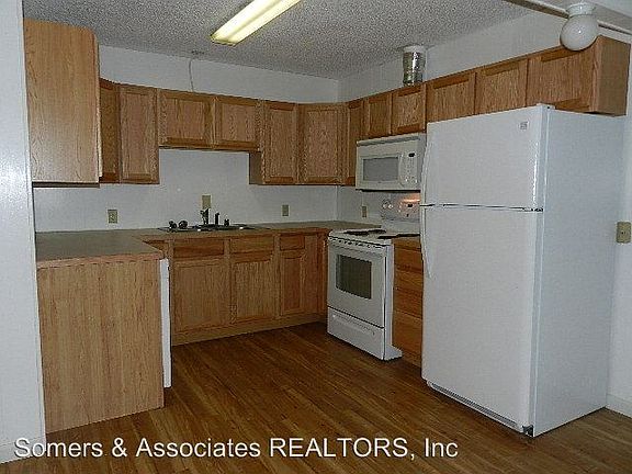 4th image of 1007 Aurora Dr APT 2