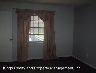 4th image of 3811 Lake Grove Ct