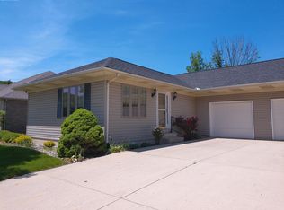 6 Melrose Pl, New Bremen, OH 45869