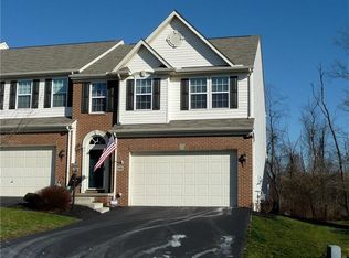 260 Maple Ridge Dr, Canonsburg, PA 15317