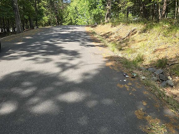 4th image of 15 Cypress Rd