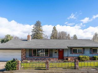 2717 Oak Court Rd, Ukiah, CA 95482