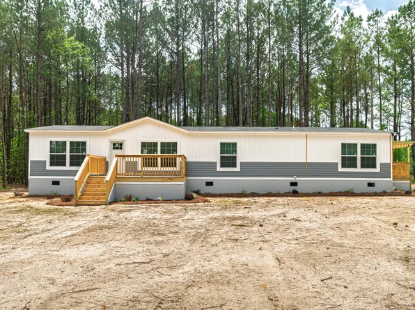 147 Bonanza Dr, Eutawville, SC 29048