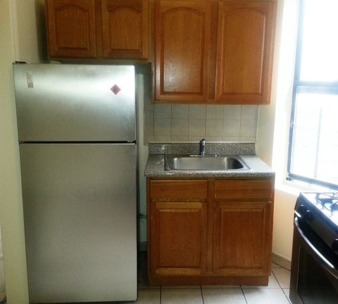 2nd image of 705 W 175th St #5C