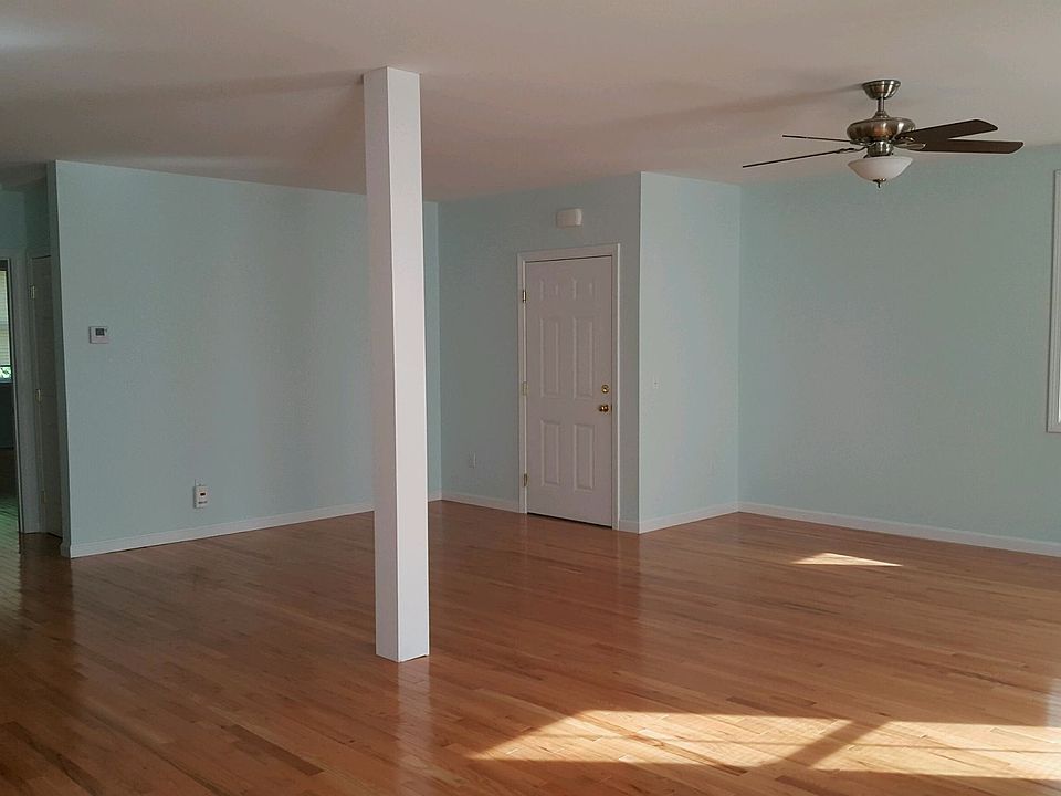 2nd image of 9 Pleasant St #A