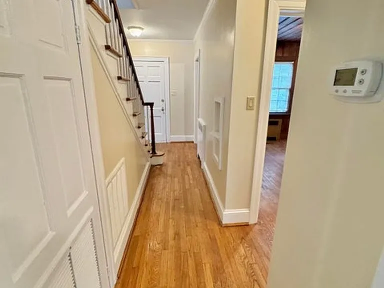 306 Wilson Ave — Photo 9