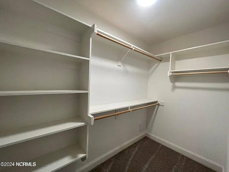 1525 Penncross Dr — Photo 12