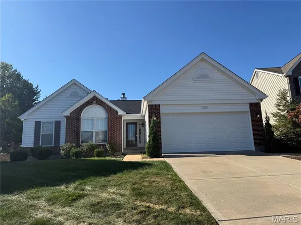 1563 Englebrook Dr, Ballwin, MO 63011