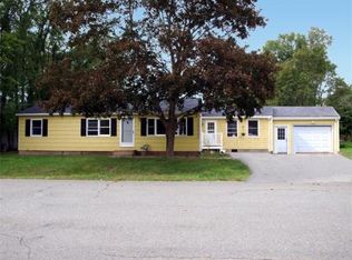 2 Peters Rd, Newburyport, MA 01950