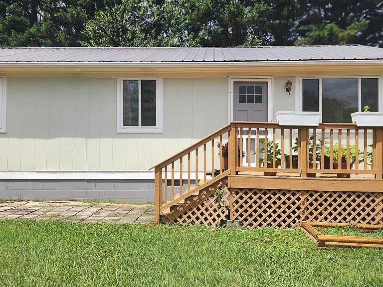 17 Unaka Ave #2 — Photo 1