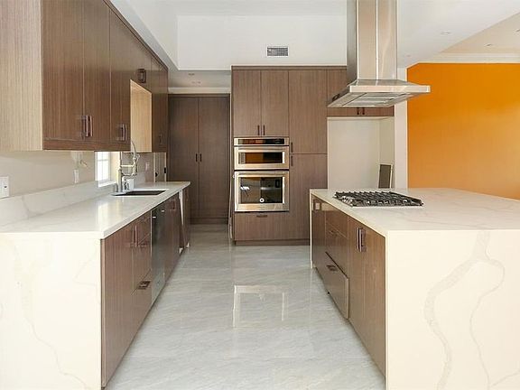 5th image of 11342 Alethea Dr