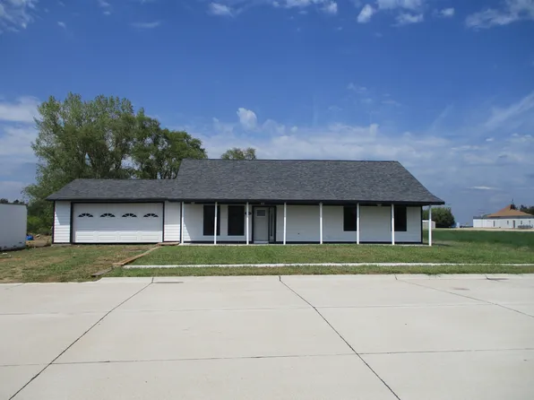 1115 Vista Way #1, York, NE 68467