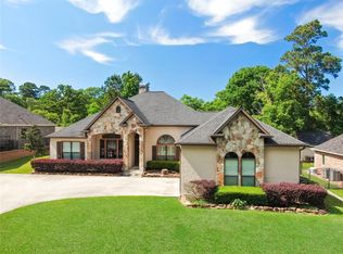 3518 Woods Estates Dr, Conroe, TX 77304