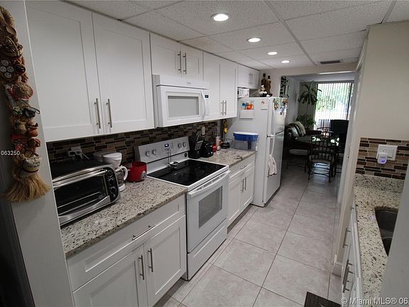 5th image of 7451 NW 16th St #210