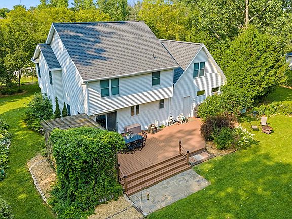 2nd image of 5036 E Ronsman Rd