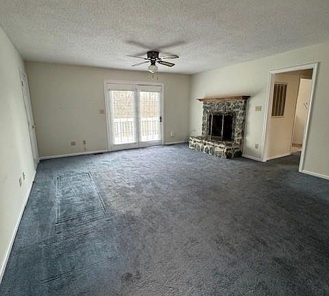 4th image of 203 Tall Oaks Dr