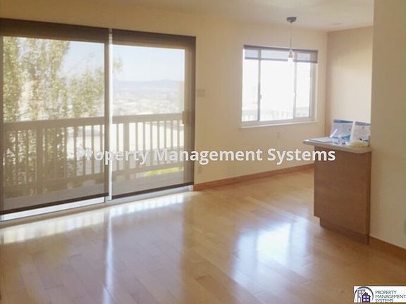 3rd image of 295 Graystone Ter APT 2