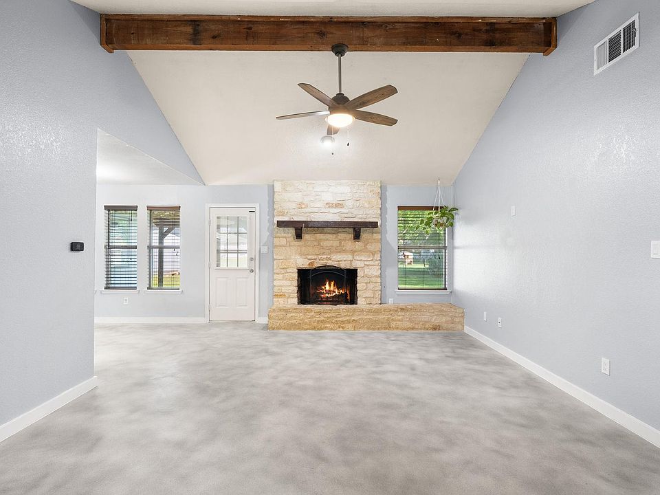 1st image of 909 Garden View Dr
