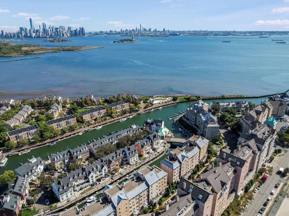 207 Shearwater Ct West image 29 of 32