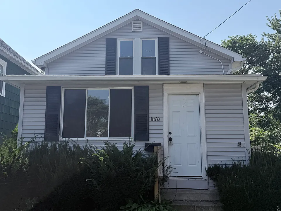 860 Chester Ave