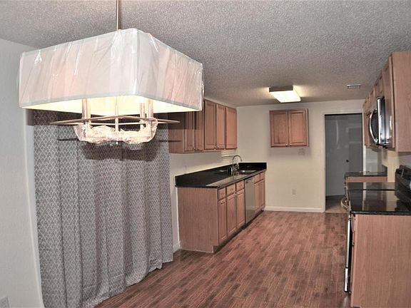 4th image of 8456 Gullege Dr
