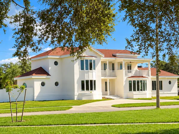 101 Park St N, Saint Petersburg, FL 33710