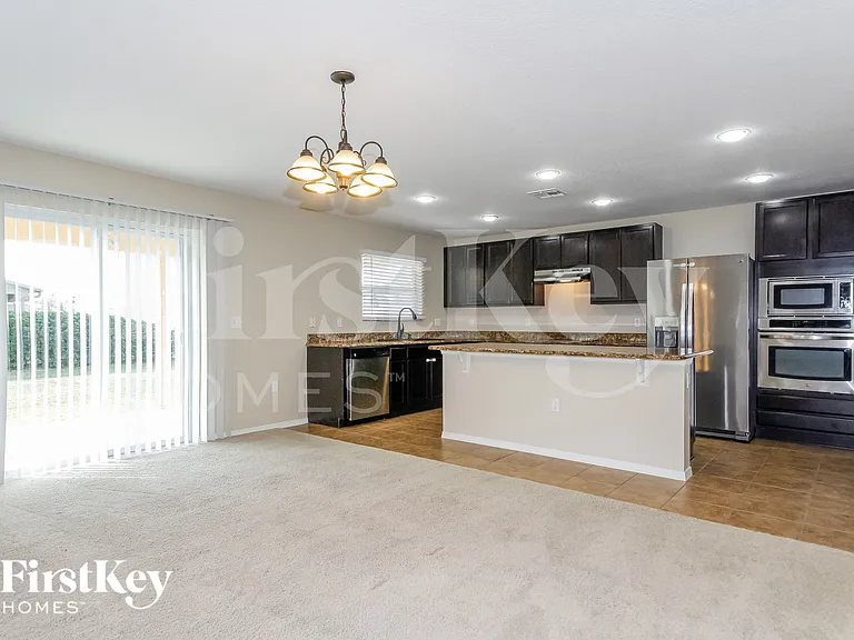 4184 Festival Pointe Blvd — Photo 8