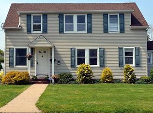 1428 10th St, West Babylon, NY 11704
