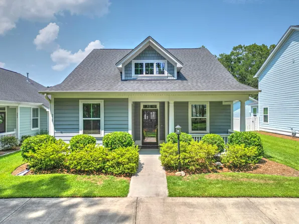 211 Bluebonnet St, Summerville, SC 29483